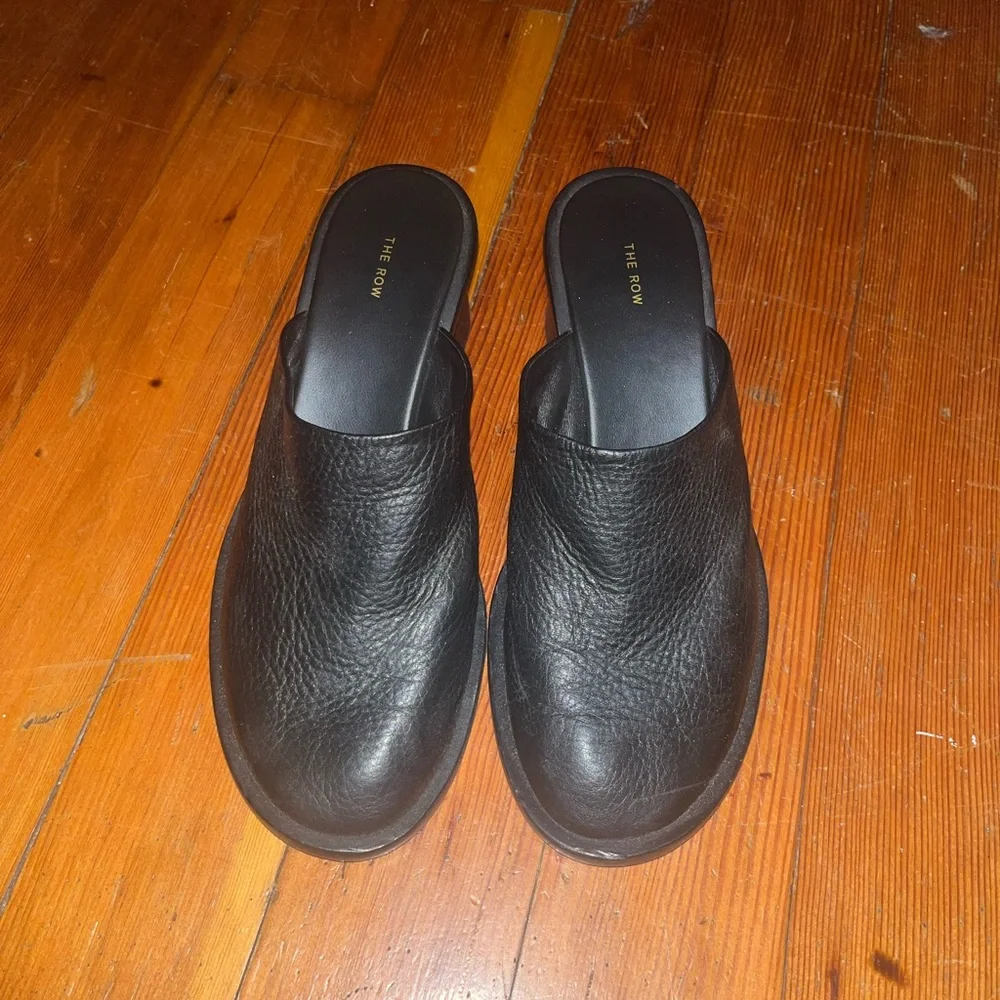 The Row Mules - Picture 3 of 3